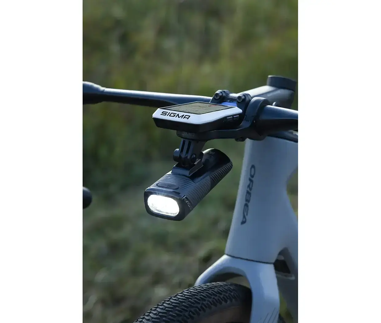 Sigma Sport ROX 12.1 EVO GPS Fietscomputer Grijs