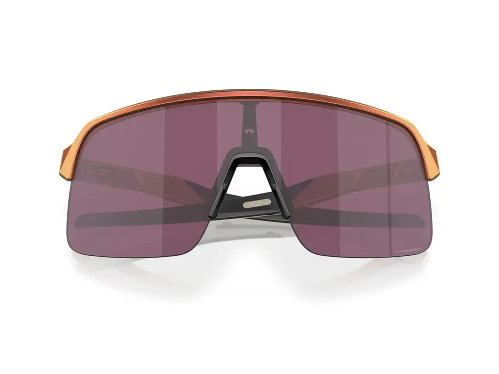 Oakley Sutro Lite Sport Zonnebril Prizm Road Black Lens Mat Rood/Goud/Beige