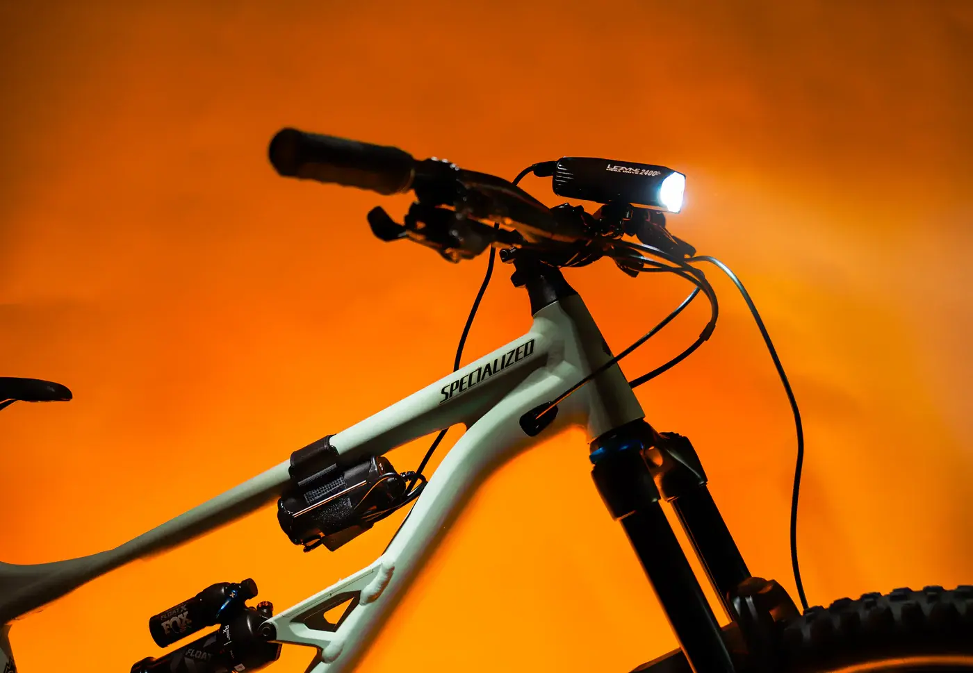 Lezyne Infinite Light Power Pack+ Zwart