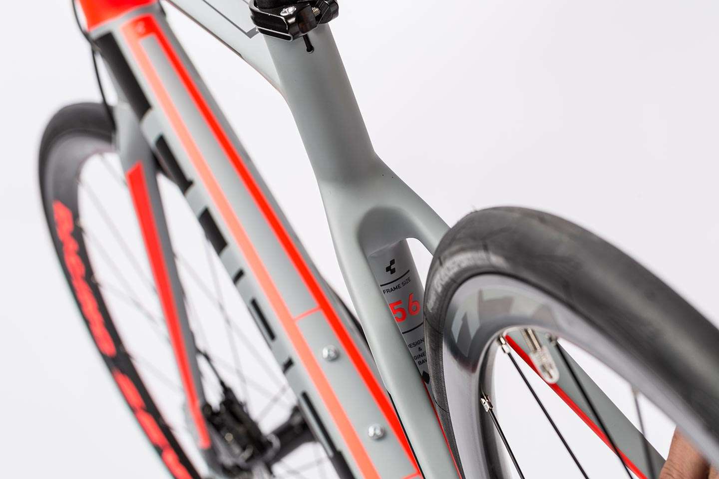 Cube Attain GTC Pro Disc Grey´n´flashred Racefiets