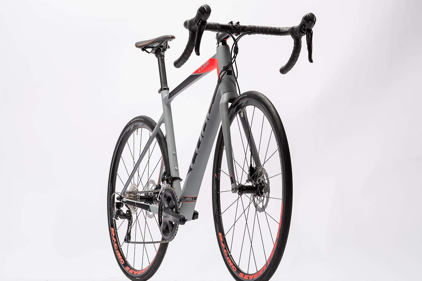 Cube Attain GTC Pro Disc Grey´n´flashred Racefiets