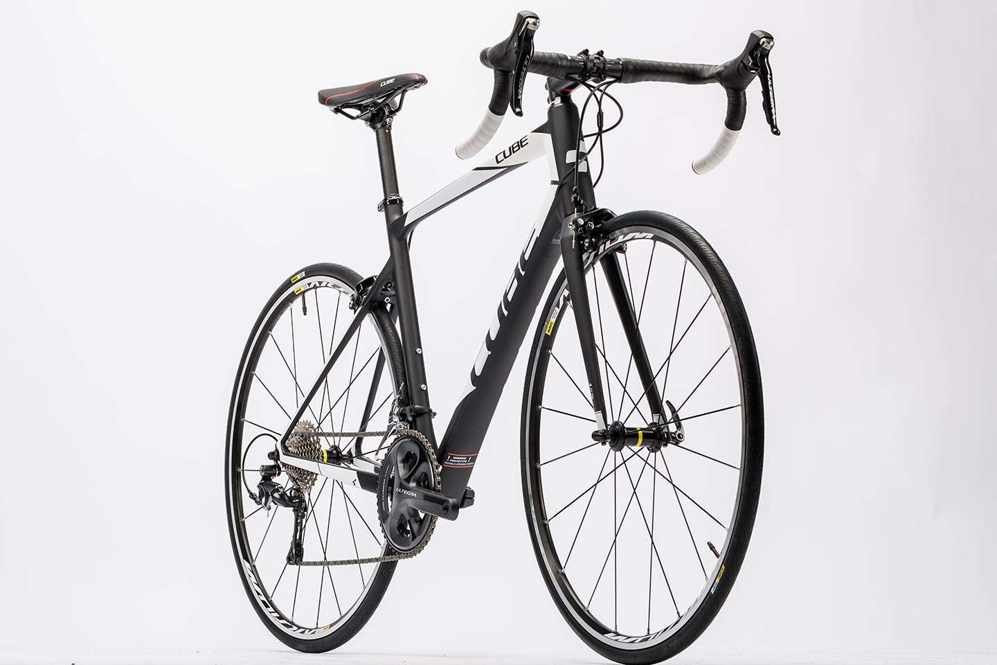 Cube Attain GTC Race Carbon´n´white Racefiets