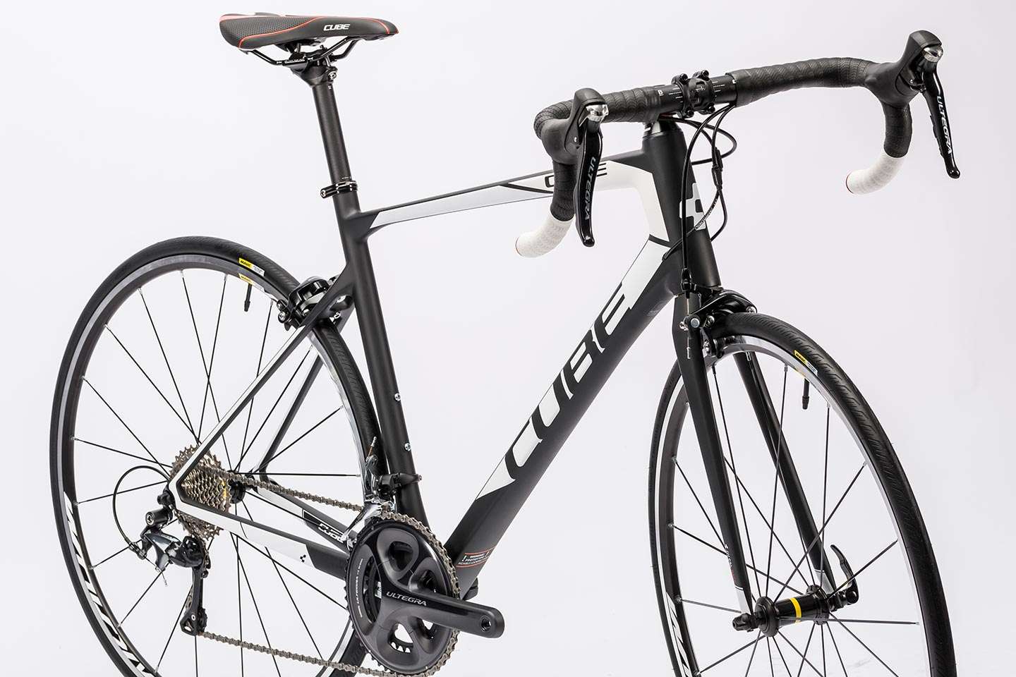 Cube Attain GTC Race Carbon´n´white Racefiets