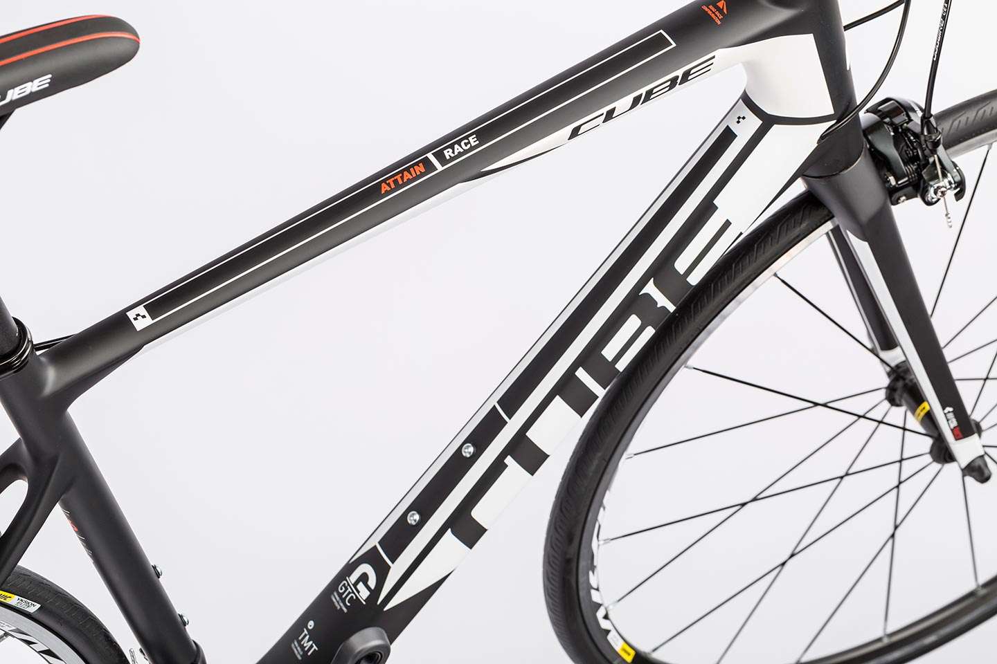 Cube Attain GTC Race Carbon´n´white Racefiets