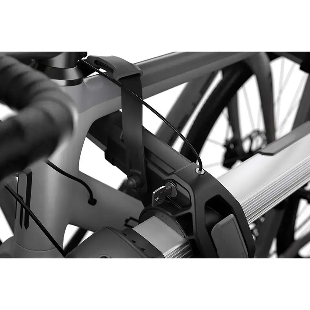 Tweedekans Thule OutWay Hanging Achterklep Fietsendrager voor 2 fietsen