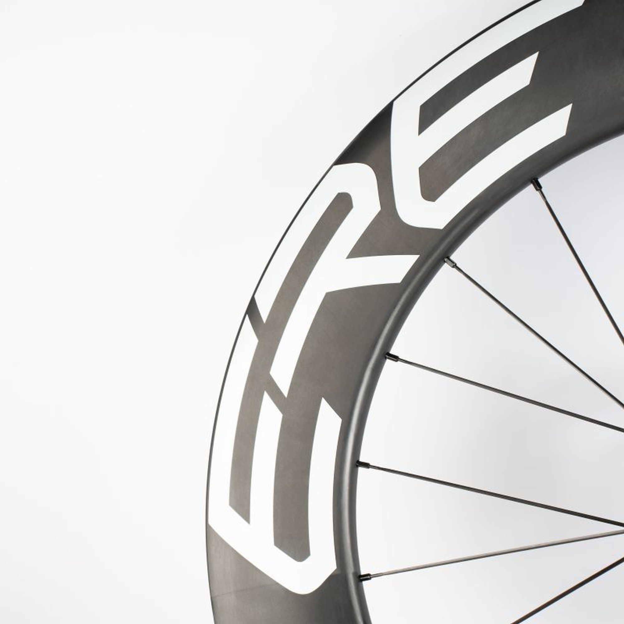 Ere Research Genus AE00/AE92 Carbon Disc Race TT Wielset Zwart/Grijs